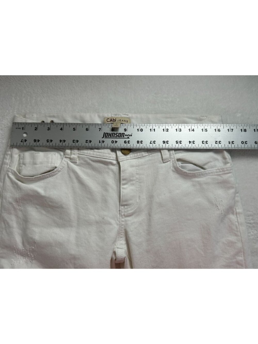 CAbi White Rolled-Hem Bermuda Shorts - Picture 6 of 10